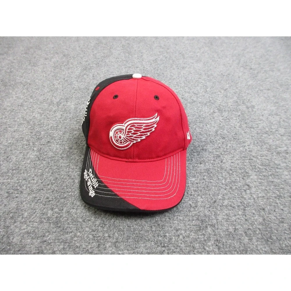 Detroit Red Wings Hat Cap Strap Back OSFA Black Red NHL Hockey Mens‎ Embroidered